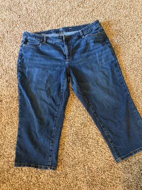 St. John's Bay Dark Blue Cropped Stretch Jeans